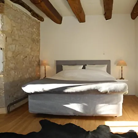 Moulin De Lalande بيت للعطل